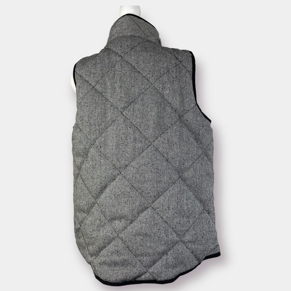 Black White Herringbone Quilted Vest Size Medium - Picture 3 of 6